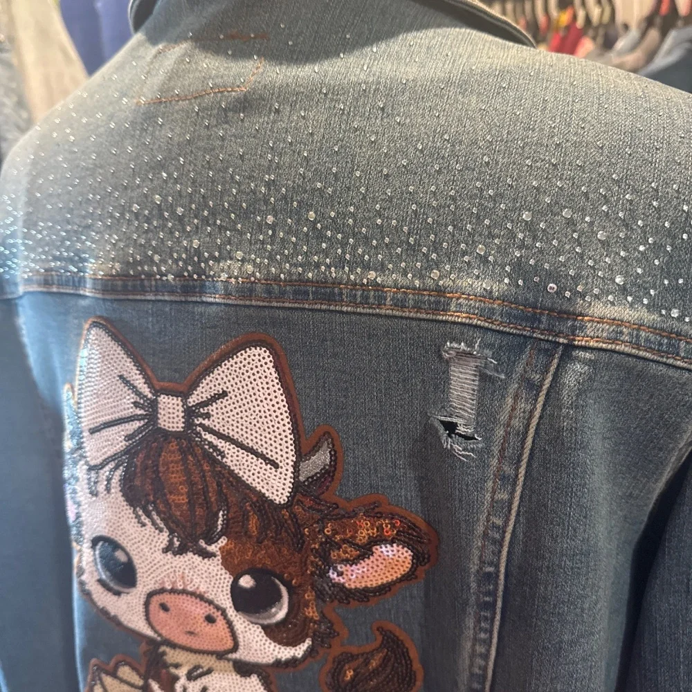Ladies Super cute cow with sequins - Picture 2 of 4